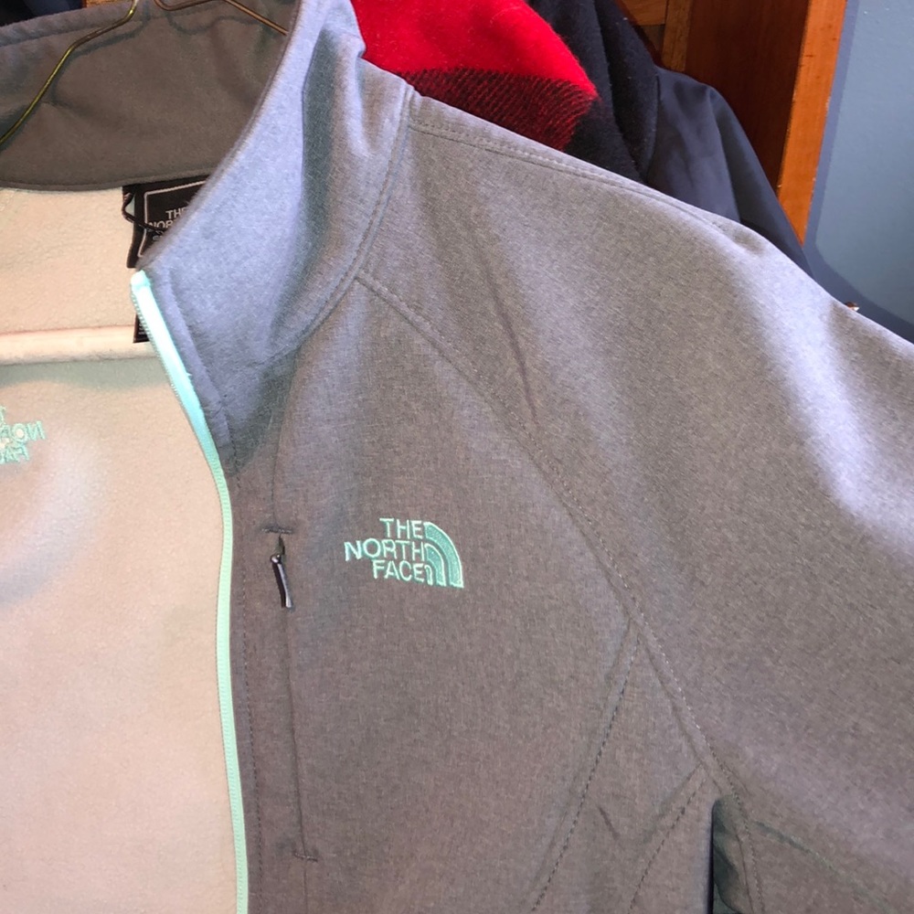 North Face Jacket - Picture 4 of 8